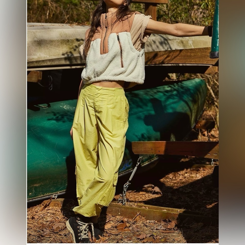 NWOT Free People Movement Women’s Mesmerize Me Cargo Pants